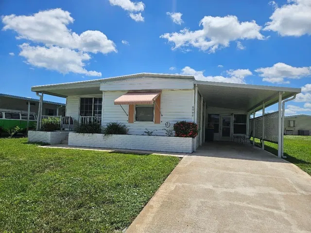 Residence photo 2