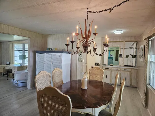 Residence photo 7