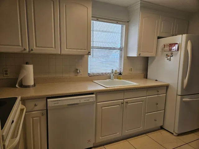 Residence photo 11