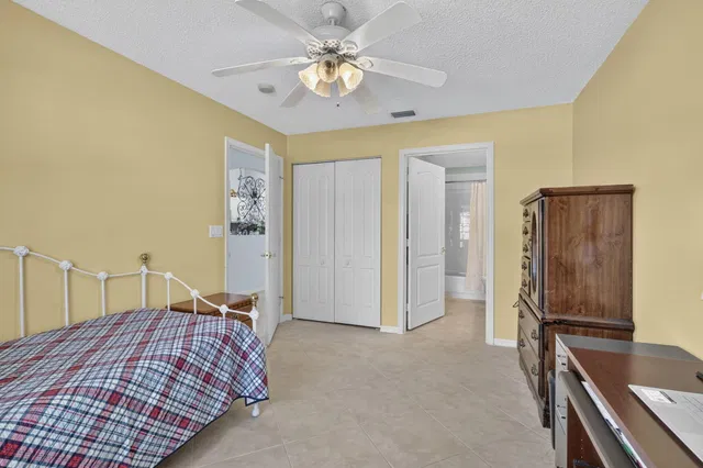 Residence photo 6