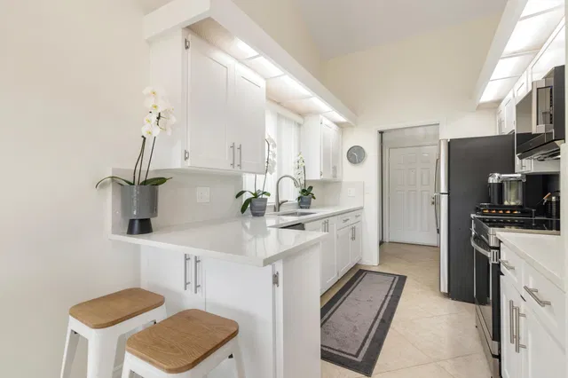 Residence photo 11