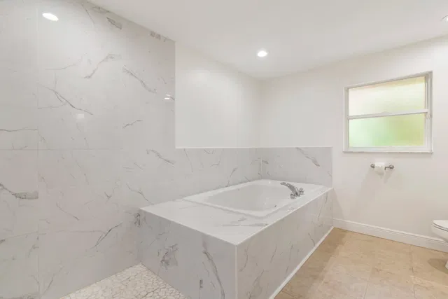  Residence photo 17