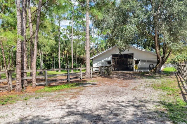  Residence photo 38