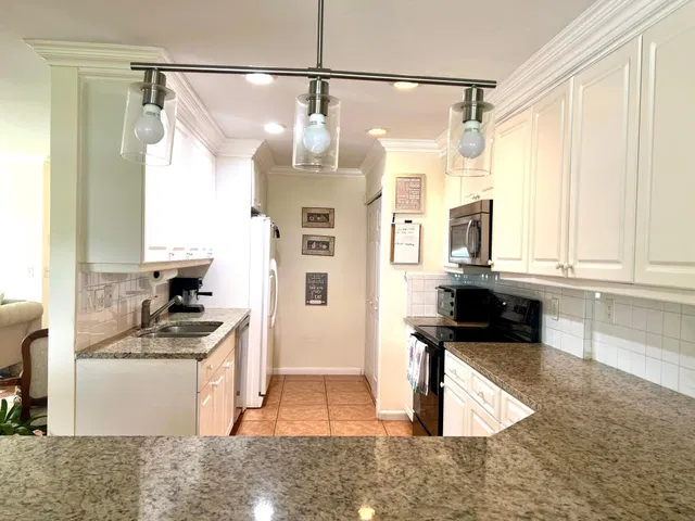 Residence photo 7