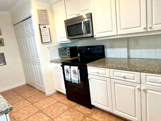 Residence photo 9