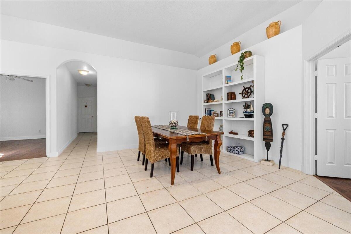 Residence photo 8