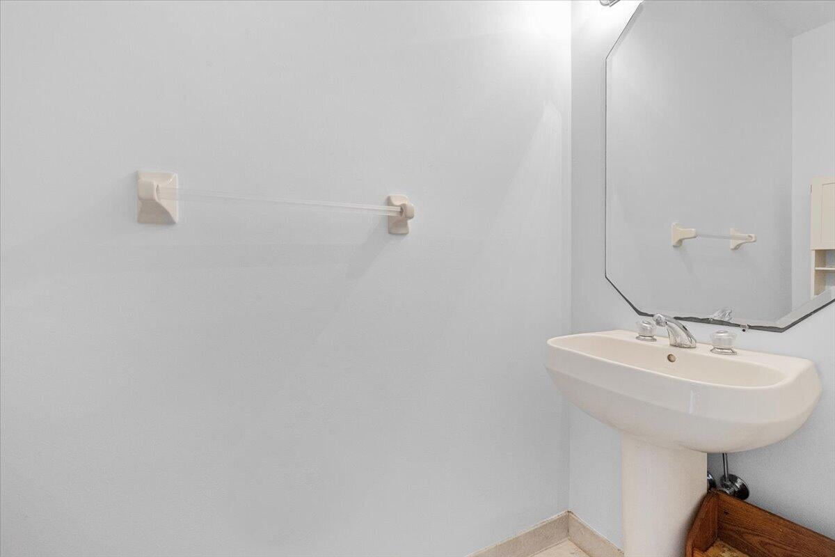Residence photo 23