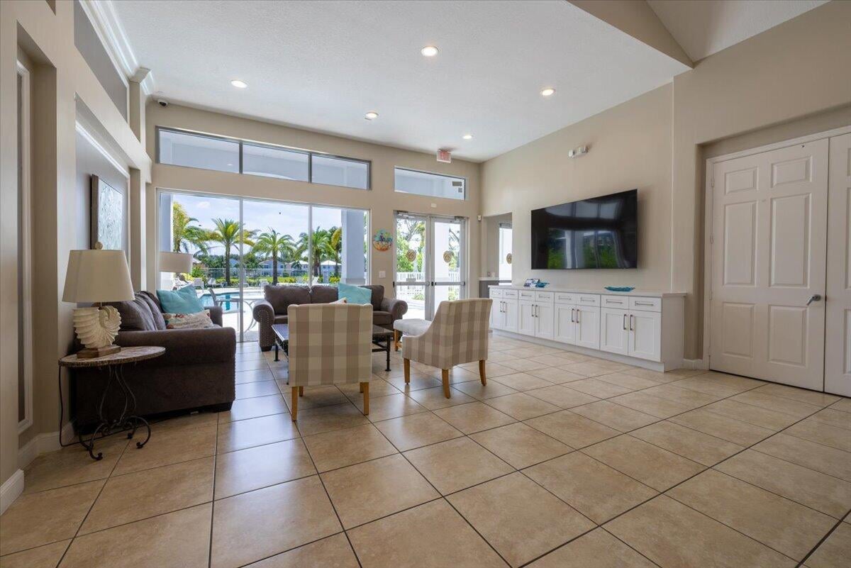 Residence photo 46