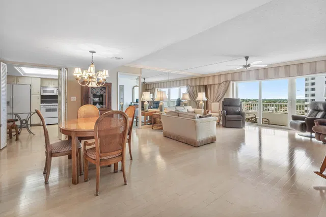 Boca Raton Unit 1007 photo 5