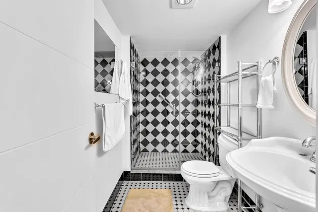 Unit Apt 106 photo 41