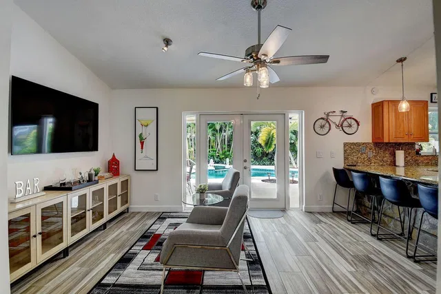 Residence photo 11