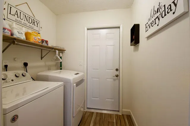 Residence photo 17