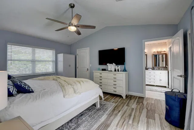 Residence photo 22