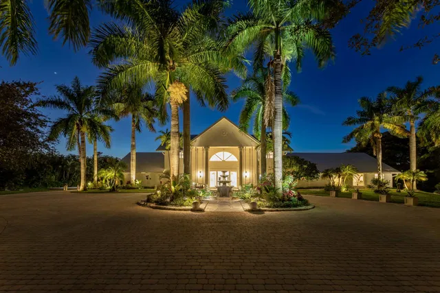 Residence photo 2