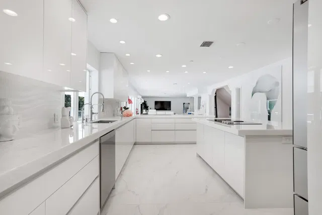Residence photo 11