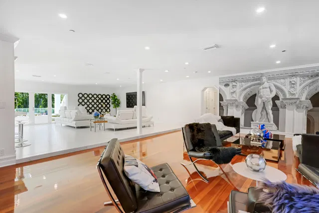 Residence photo 19