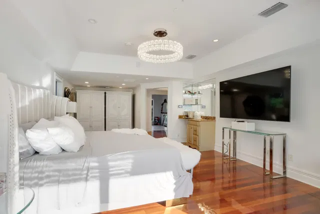 Residence photo 32