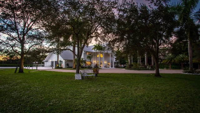 Residence photo 80
