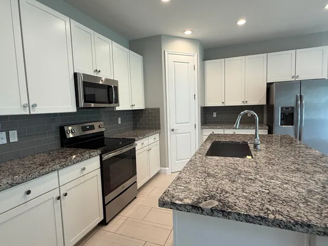 Residence photo 5