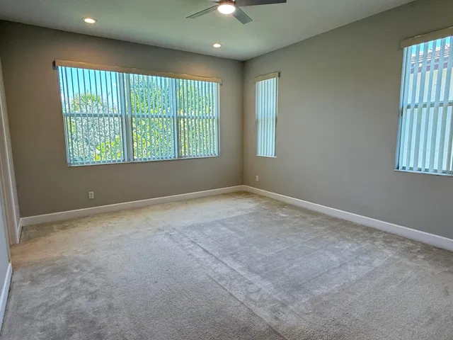 Residence photo 11