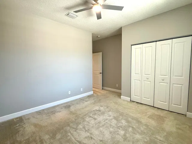 Residence photo 14