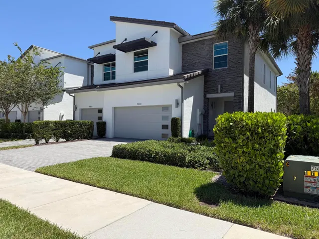 Residence photo 23