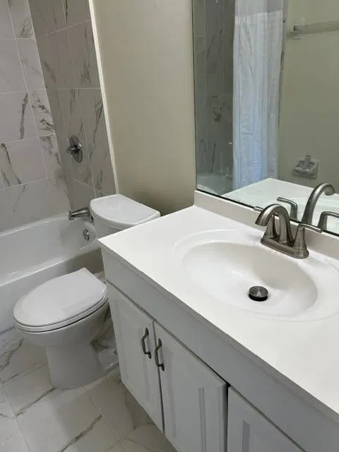 Unit 1806 photo 14