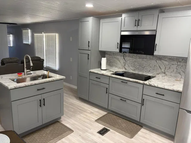 Unit 19 photo 6