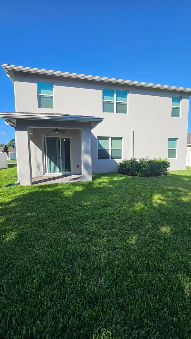 Residence photo 17
