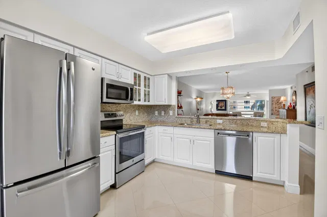 Unit 205 photo 6