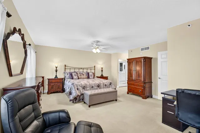 Unit 205 photo 14