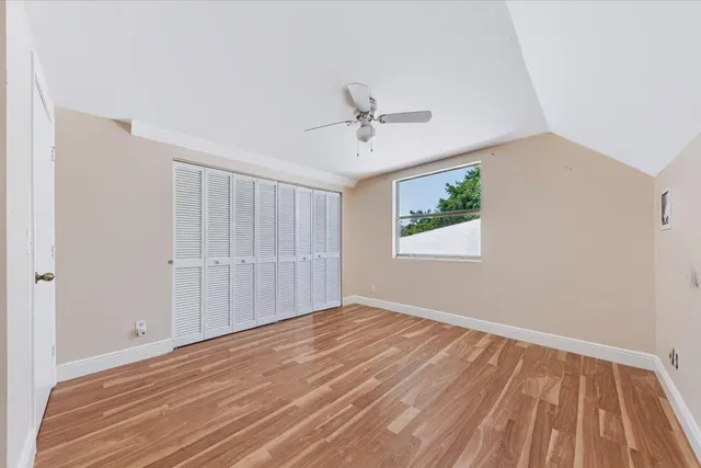 Residence photo 22