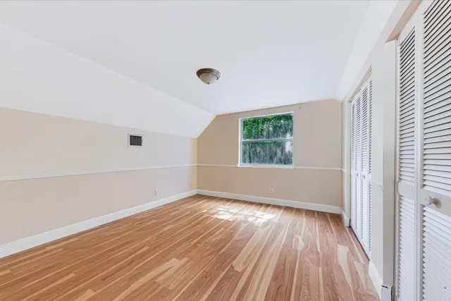 Residence photo 24