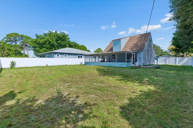 Residence photo 28