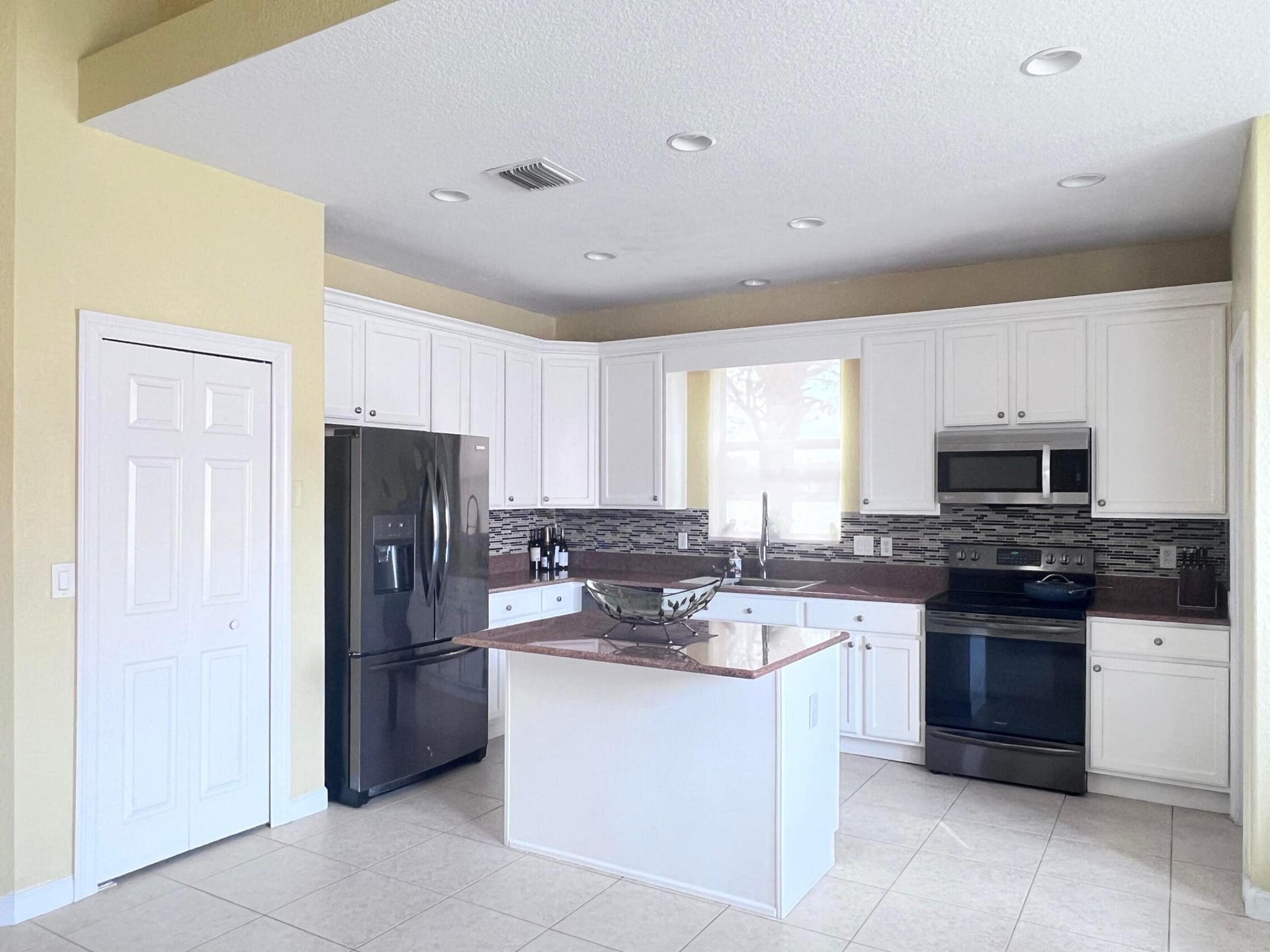  Residence photo 4