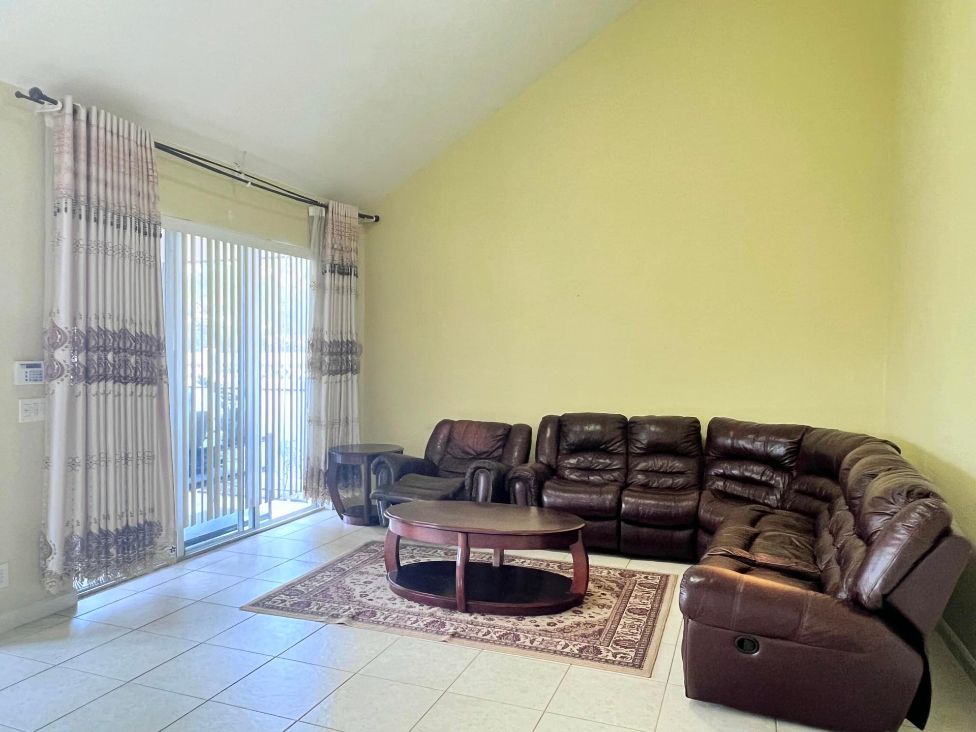  Residence photo 8