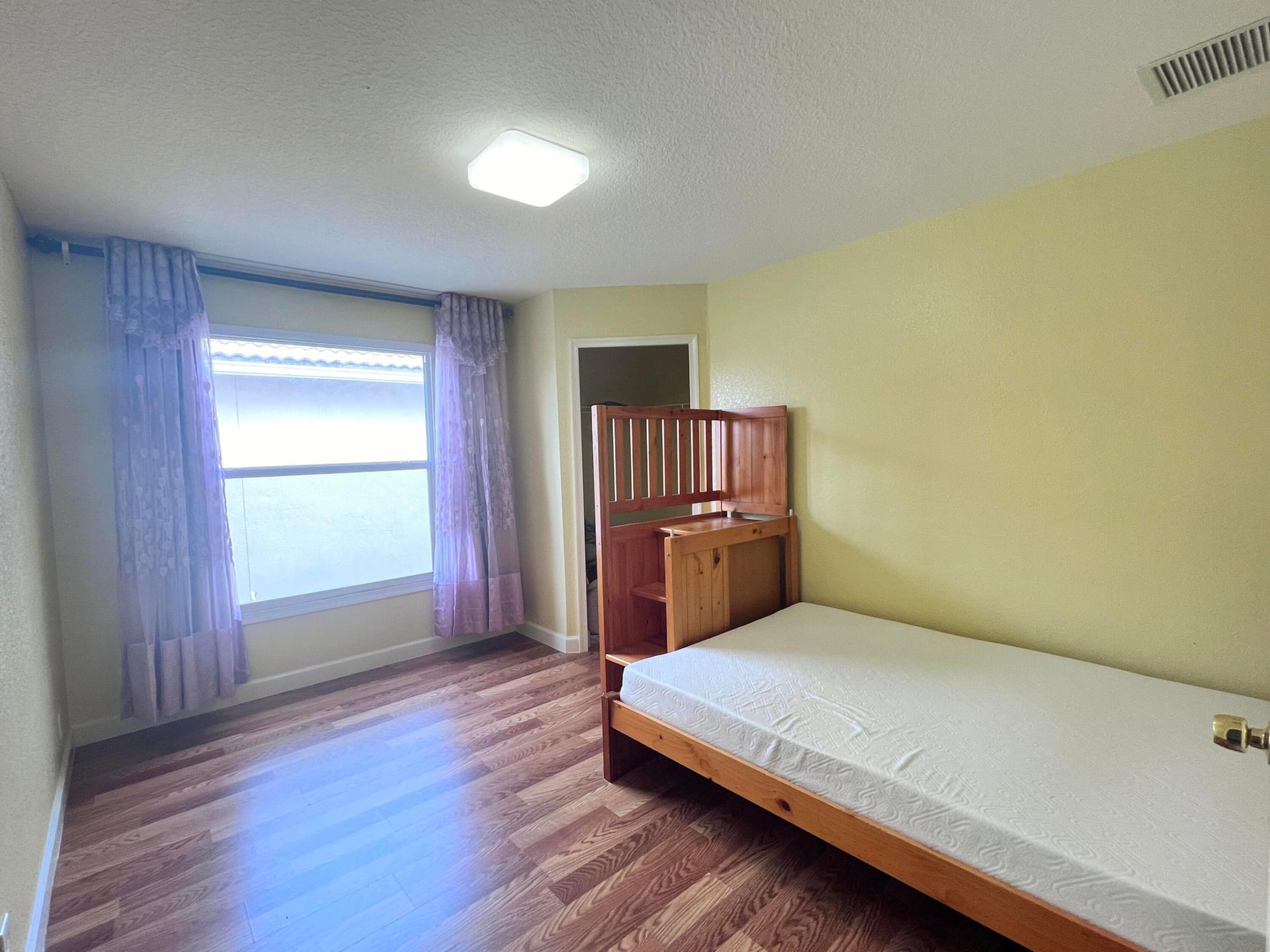  Residence photo 9