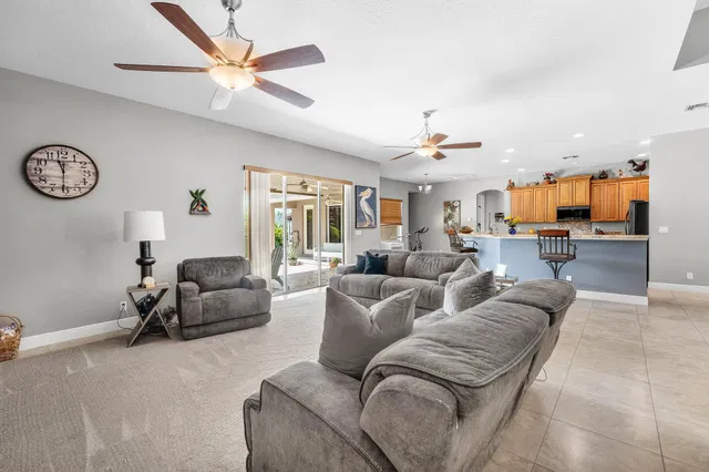  Residence photo 11