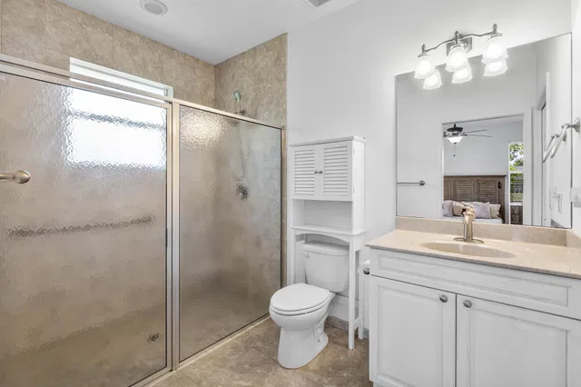  Residence photo 34