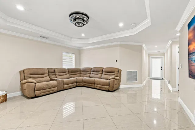 Residence photo 11