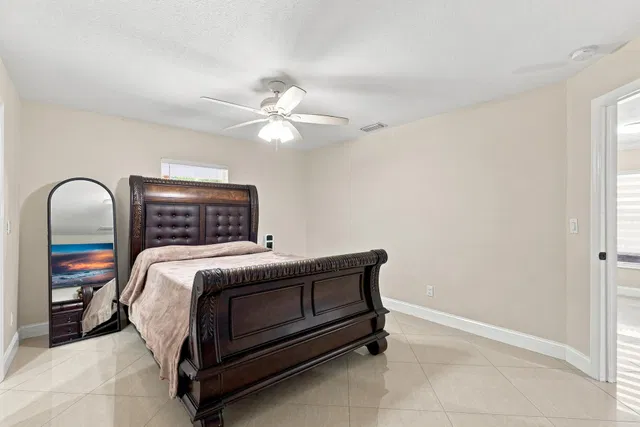 Residence photo 20