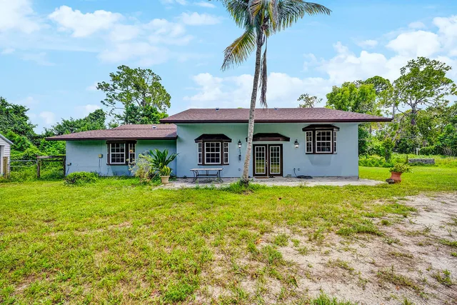 Residence photo 2