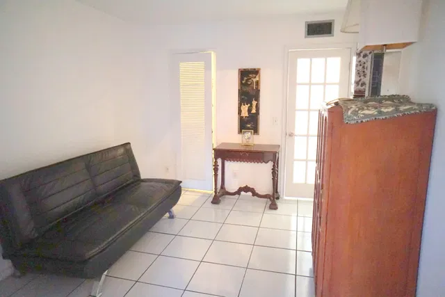  Residence photo 18