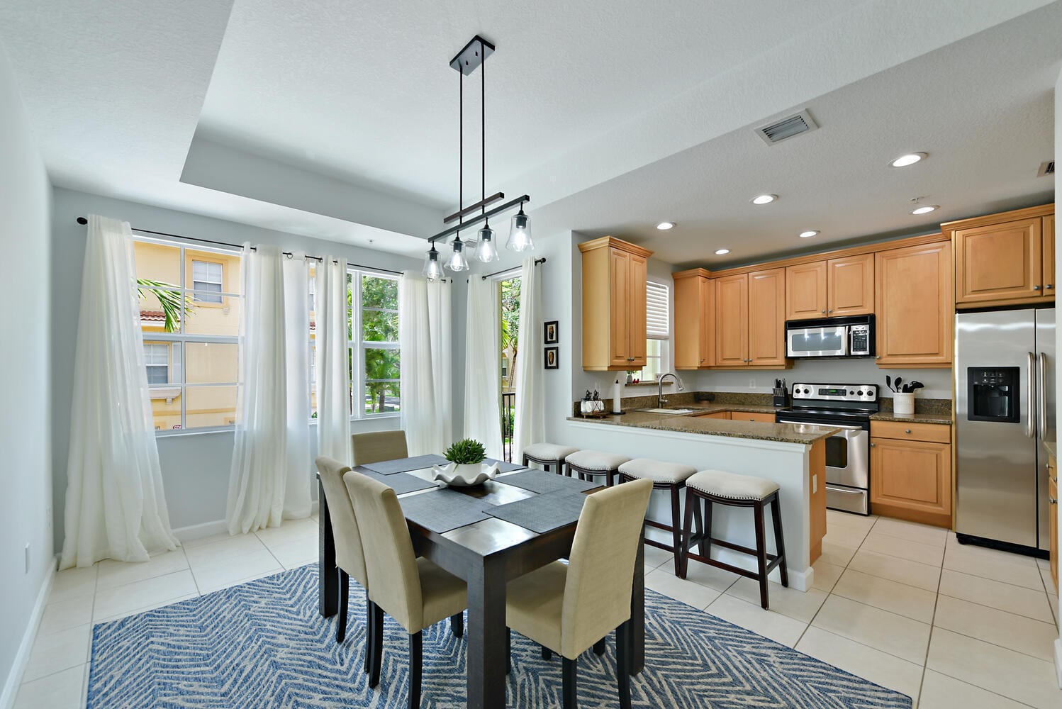Residence photo 17