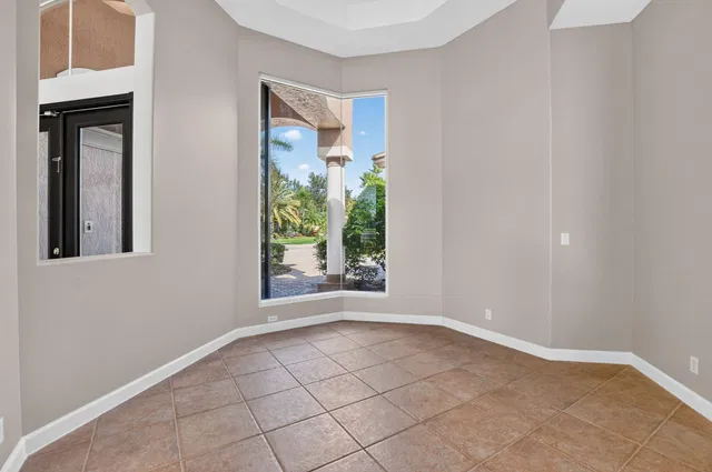 Residence photo 19