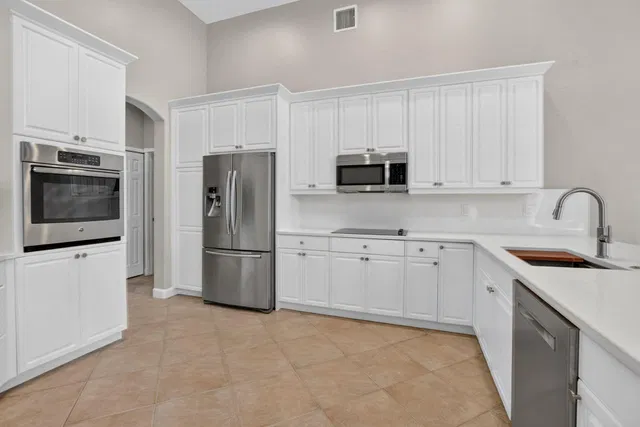 Residence photo 30