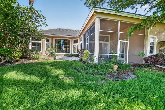 Residence photo 87