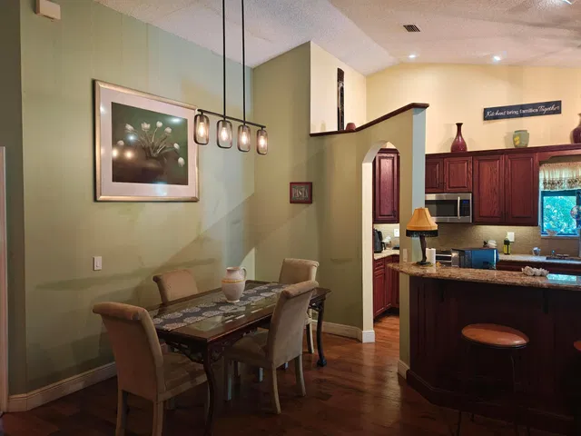 Residence photo 24