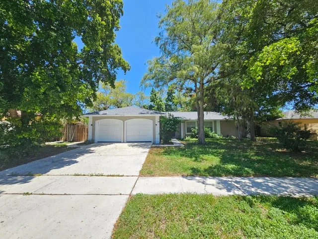 Residence photo 2