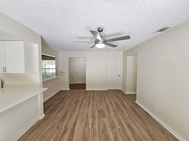 Residence photo 13